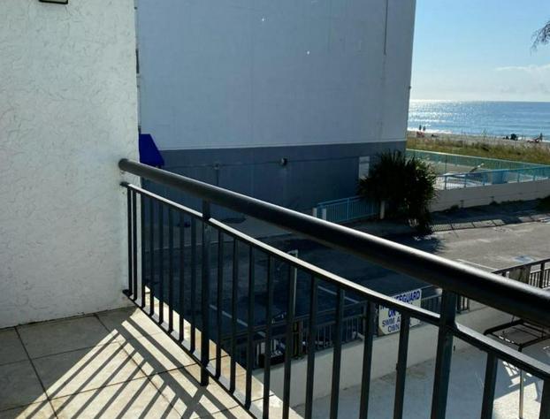 Summer Wind Ocean Front Hotel hotel detail image 3