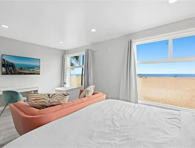 Oceanfront M Boutique Hotel hotel detail image 3