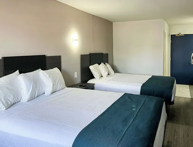 Studio 6 Suites Delano, CA hotel detail image 4