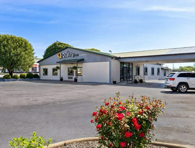 Quality Inn Lawrenceburg hotel detail image 2