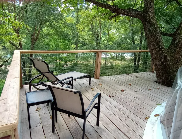 GlampOut Resort - Elk River hotel detail image 2