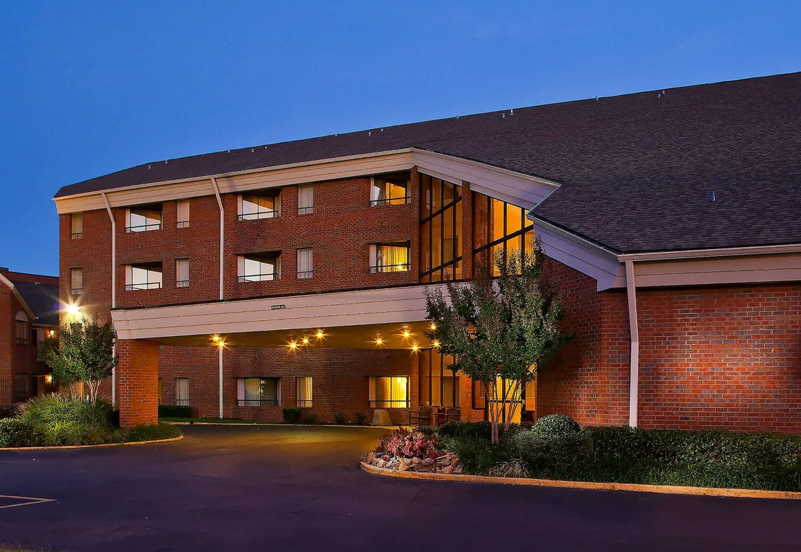 Sonesta Simply Suites Memphis East Poplar Pike ​ hotel hero