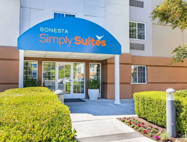 Sonesta Simply Suites Memphis East Poplar Pike ​ hotel detail image 1