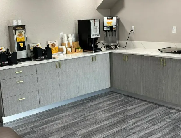 Days Inn By Wyndham Davenport hotel detail image 4