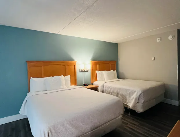 Sauk River Inn & Suites, a Travelodge by Wyndham hotel detail image 4