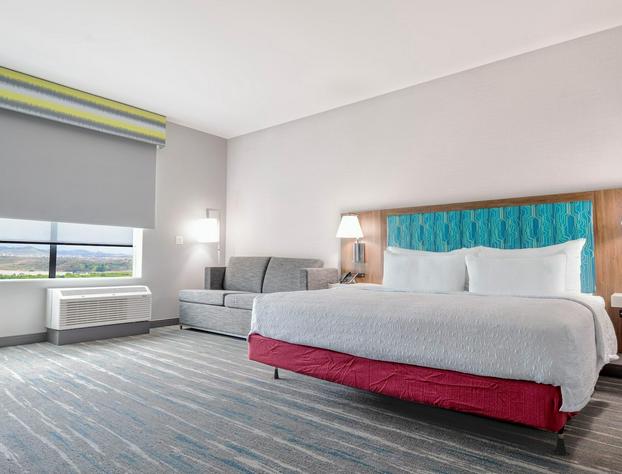 Hampton Inn By Hilton Santa Clarita-Valencia hotel detail image 3