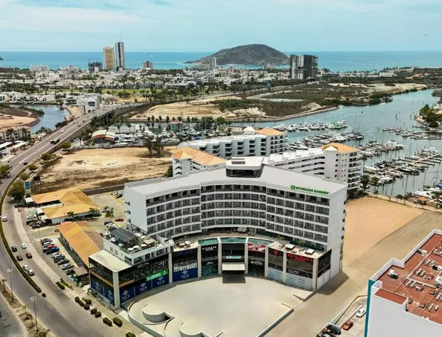 Wyndham Garden Mazatlan Marina hotel detail image 3