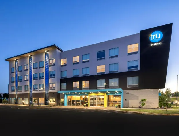 Tru By Hilton Yakima Airport hotel detail image 1