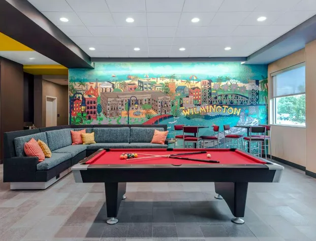 Tru By Hilton Wilmington Wrightsville Beach hotel detail image 2