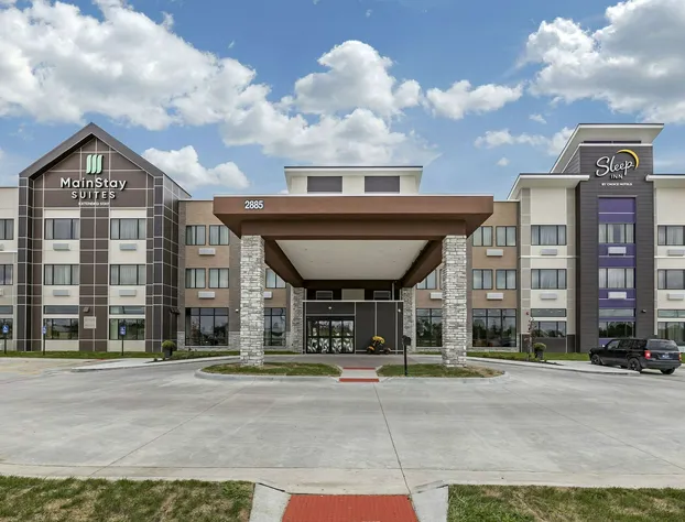 Sleep Inn & Suites Milwaukee/Franklin hotel detail image 1