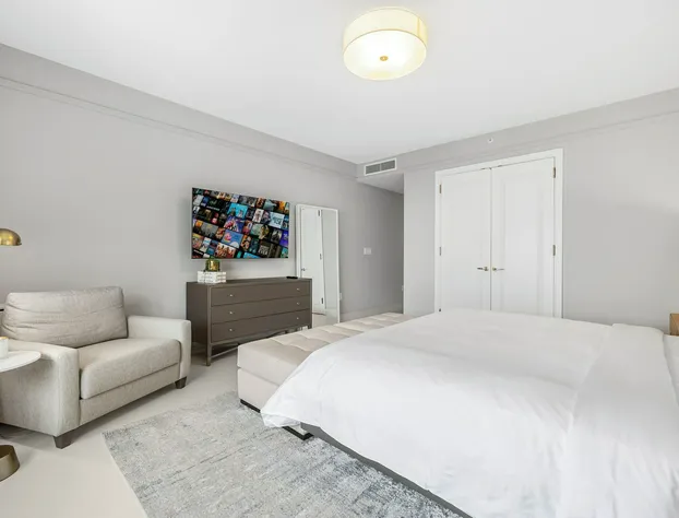 Luxury Condos at Four Seasons hotel detail image 4