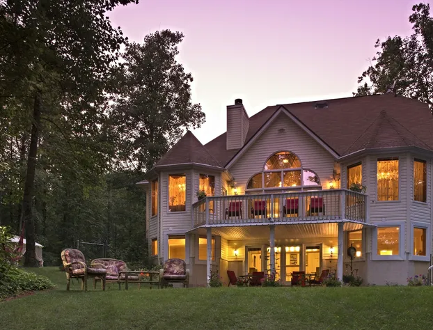 Cherry Valley Manor Luxury Bed and Breakfast hotel detail image 1