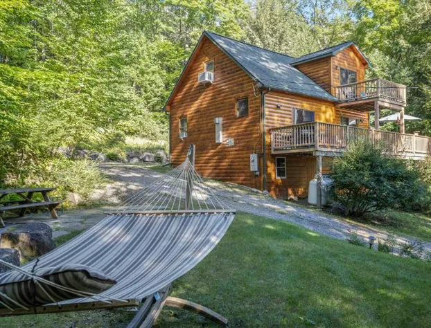 Log Home Retreat at Lake Winnipesaukee! hotel detail image 1