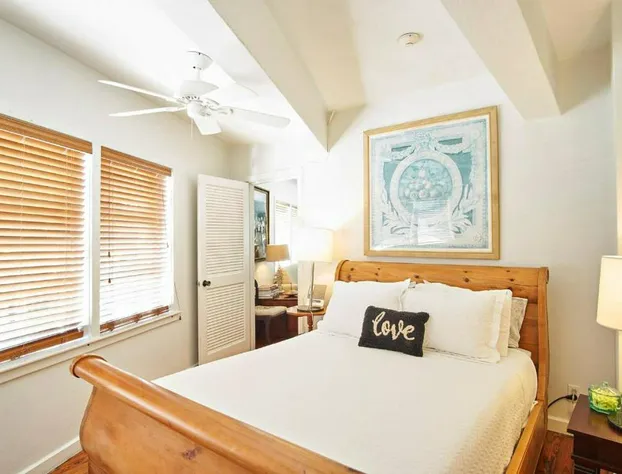 Burns Square Boutique Hotel hotel detail image 2