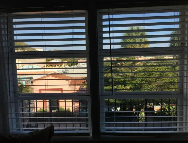 Burns Square Hotel hotel detail image 1