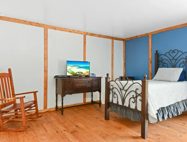 Round Top Hotel hotel detail image 3