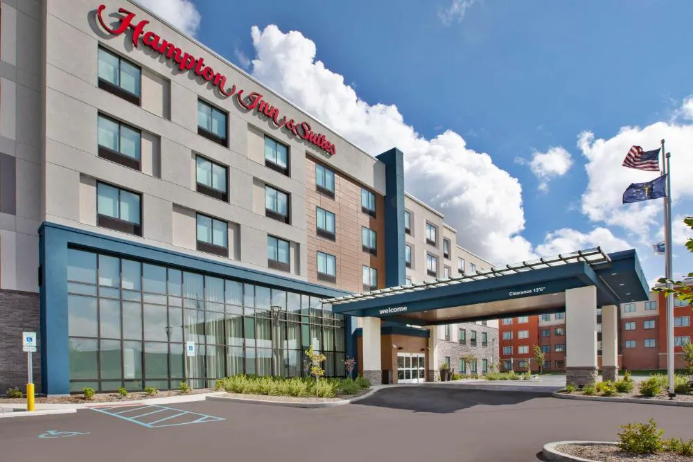 Hampton Inn & Suites By Hilton Indianapolis South Greenwood hotel hero