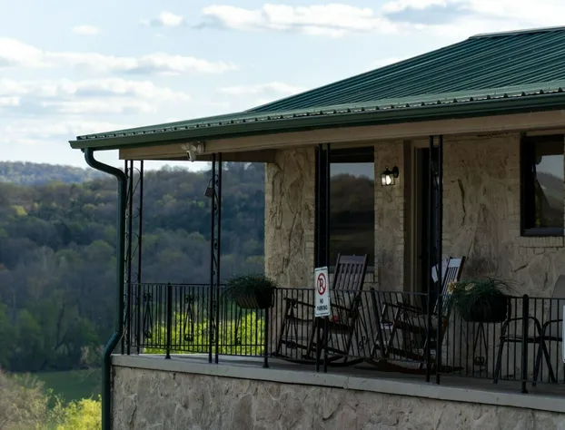 Carlton Marion Inn hotel detail image 3