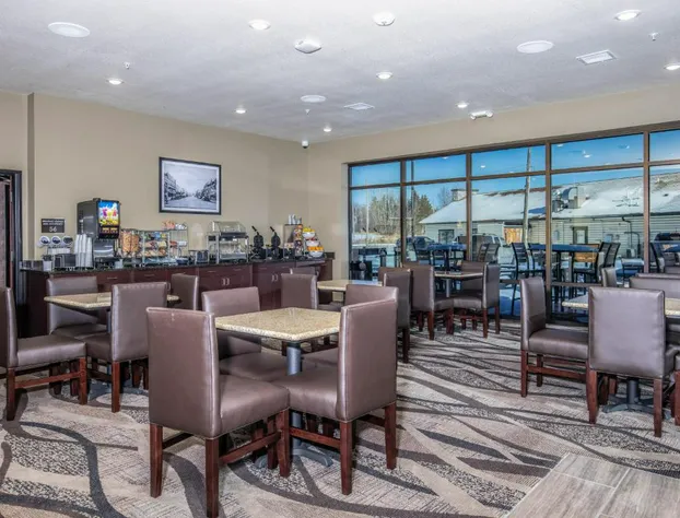 Cobblestone Hotel & Suites - Rhinelander hotel detail image 4