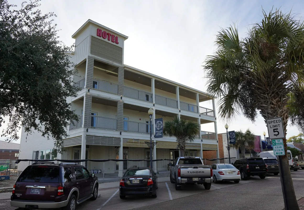 Hotel Whiskey in Pascagoula hotel hero