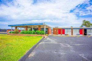 Lamplighter Inn Independence hotel hero