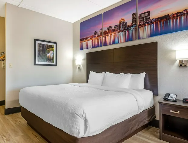 Clarion Pointe Louisville East hotel detail image 4