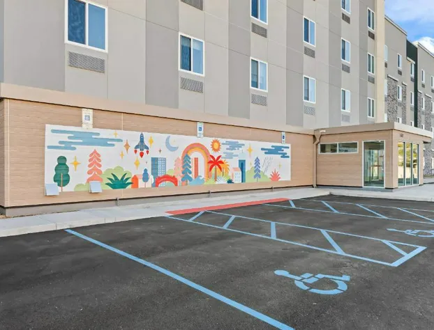 Everhome Suites Huntsville - Research Park hotel detail image 4