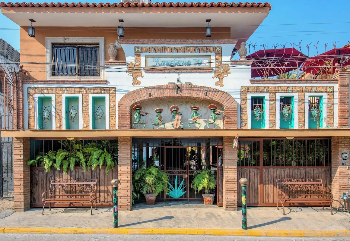 5 Frogs Hotel Bucerias hotel hero