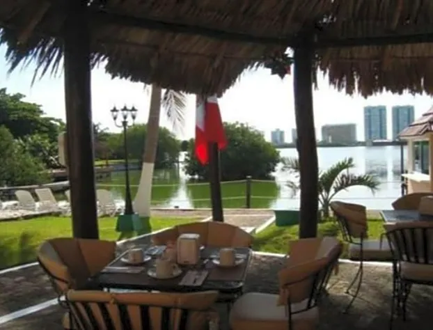 Grand Royal Lagoon hotel detail image 2