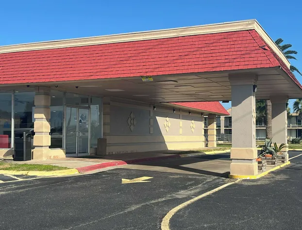 Studio 6 Lake Jackson, TX hotel detail image 1