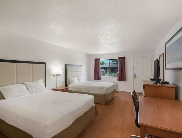 Americas Best Value Inn Lockhart hotel detail image 4