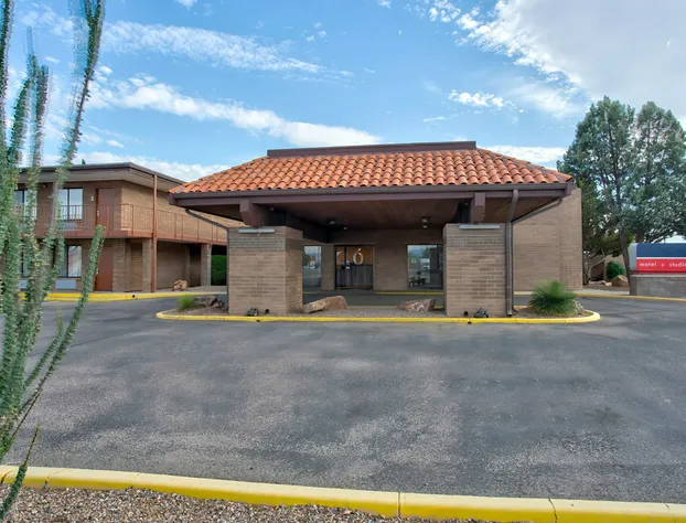 Studio6 Suites Willcox, AZ hotel detail image 1