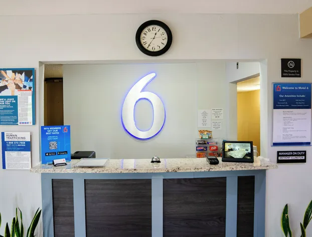 Motel 6 Litchfield, IL hotel detail image 2