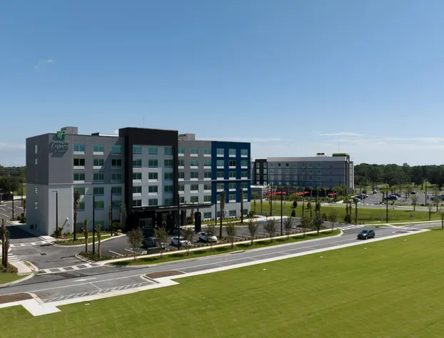 Holiday Inn Express & Suites Fort Walton Beach Eglin Area by IHG hotel detail image 4