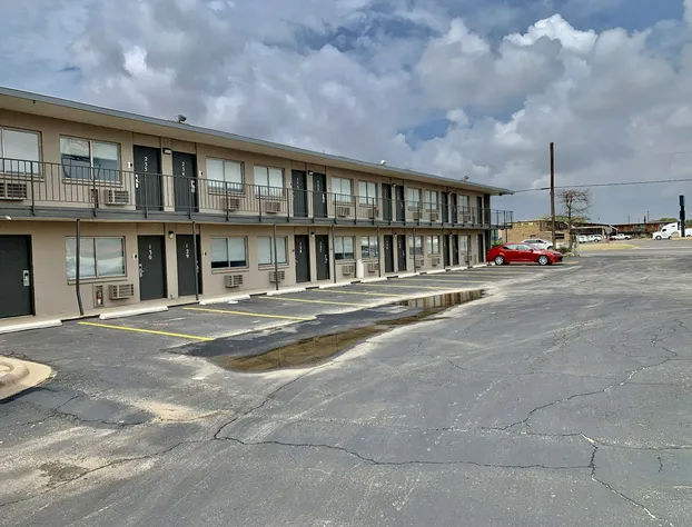 Rodeway Inn Midland South hotel detail image 3