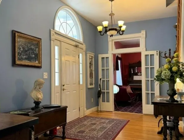 The Wen Inn formerly Andor Wenneson hotel detail image 4