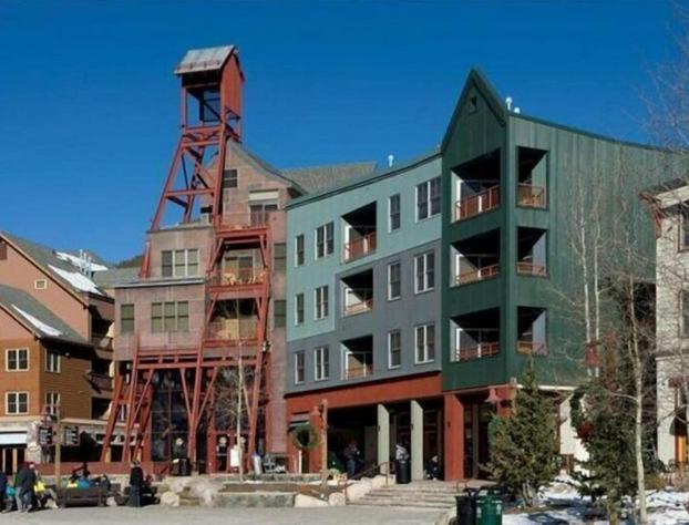 1 Bedroom Mountain Condo in River Run Village with Beautiful Mountain Views and Walking Distance to Ski hotel detail image 1