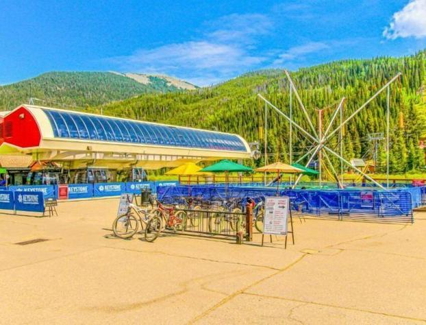 1 Bedroom Mountain Condo in River Run Village with Beautiful Mountain Views and Walking Distance to Ski hotel detail image 2