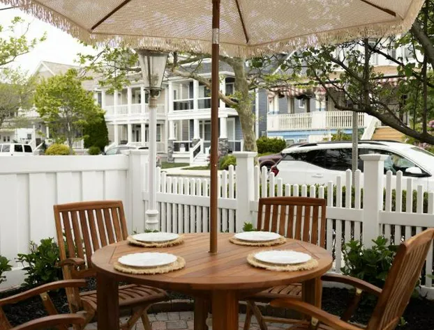 Coastal Chateau hotel detail image 1