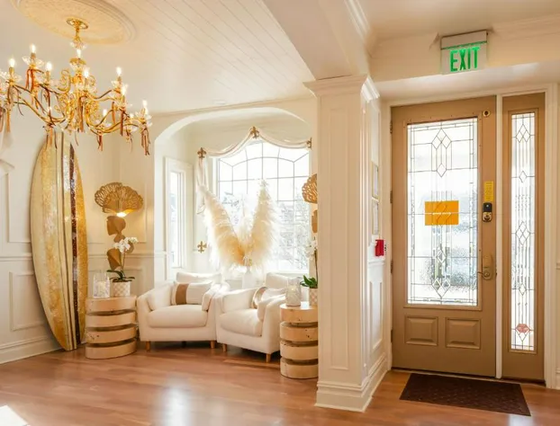 Coastal Chateau hotel detail image 2