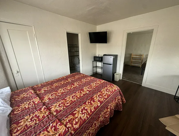 The Oaks Motel hotel detail image 3