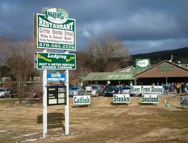 Anglers Riverfront Motel hotel detail image 1