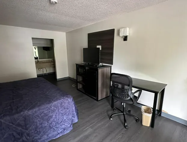 Economy Inn hotel detail image 4