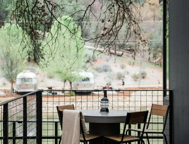 AutoCamp Sequoia hotel detail image 4