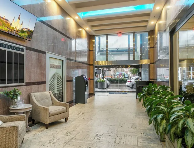 Upscale Condos and Penthouses Close to Canal & Bourbon St. hotel detail image 3