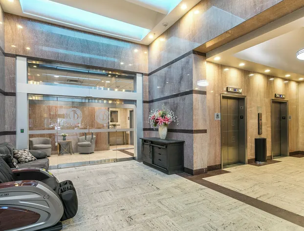 Upscale Condos and Penthouses Close to Canal & Bourbon St. hotel detail image 4