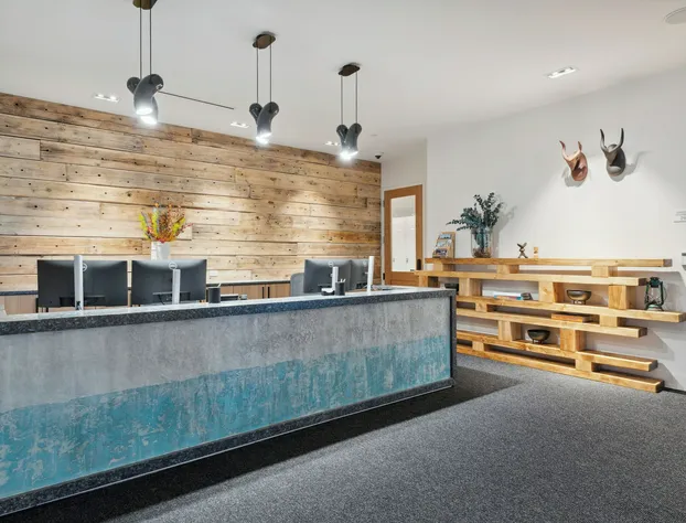 Frontgate by EWH hotel detail image 3