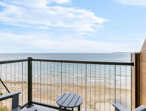 Hampton Inn St Ignace Lakefront Mackinac hotel detail image 1