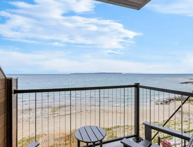 Hampton Inn St Ignace Lakefront Mackinac hotel detail image 2