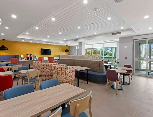 Home2 Suites By Hilton Lake Jackson hotel detail image 2